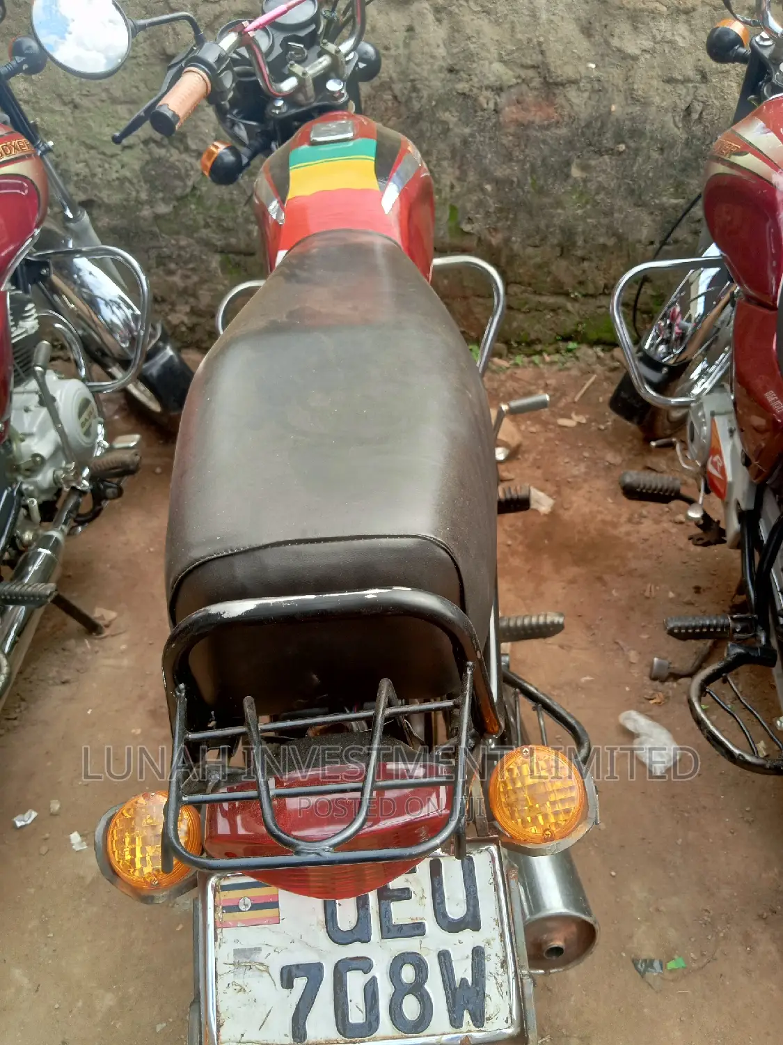 Bajaj Boxer 100 2023 Red