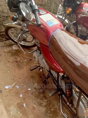 Bajaj CT 110X 2022 Red