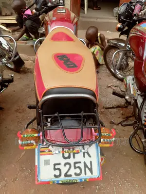Bajaj Boxer 2022 Red