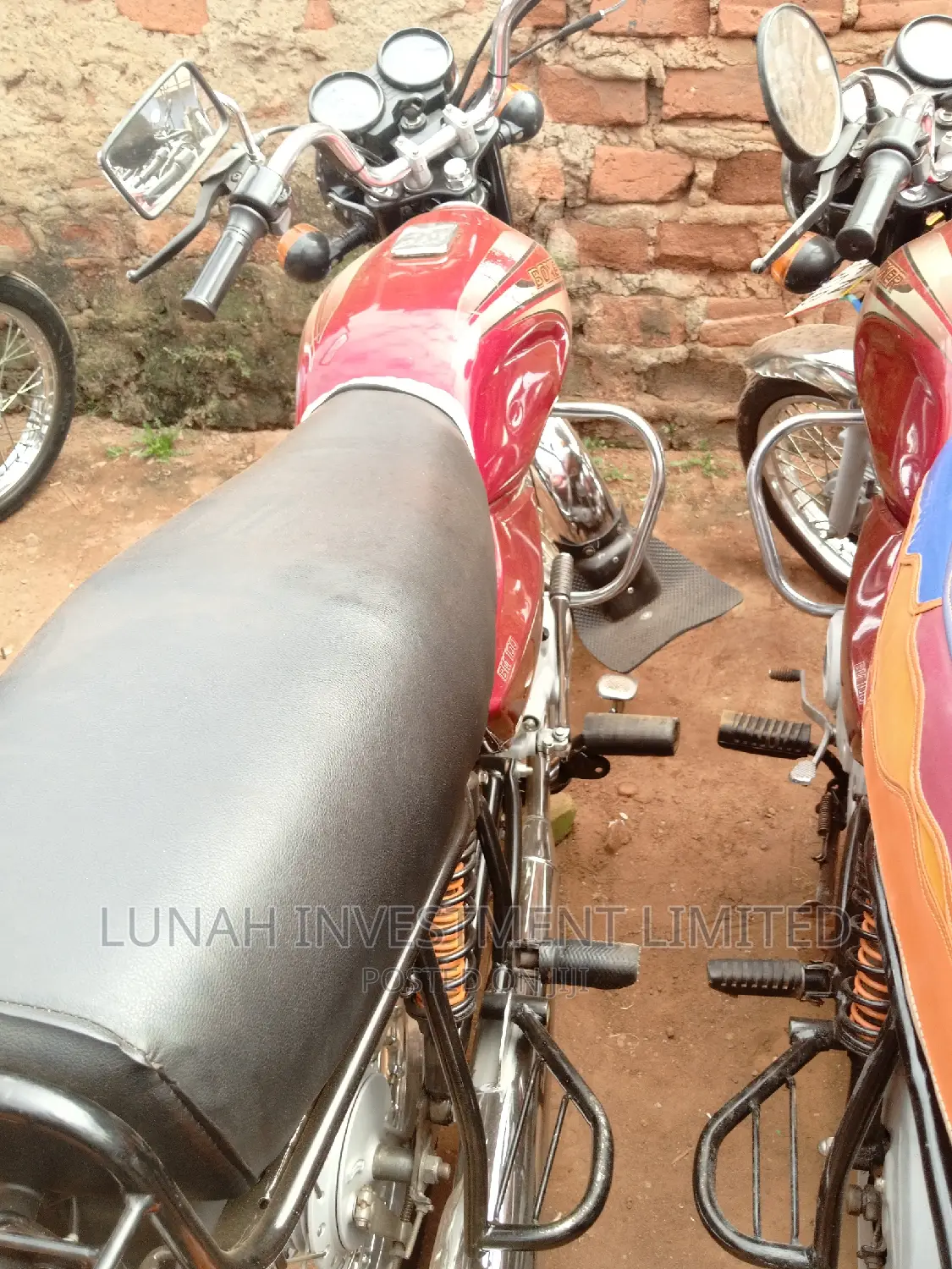 Bajaj Boxer 100 2024 Red