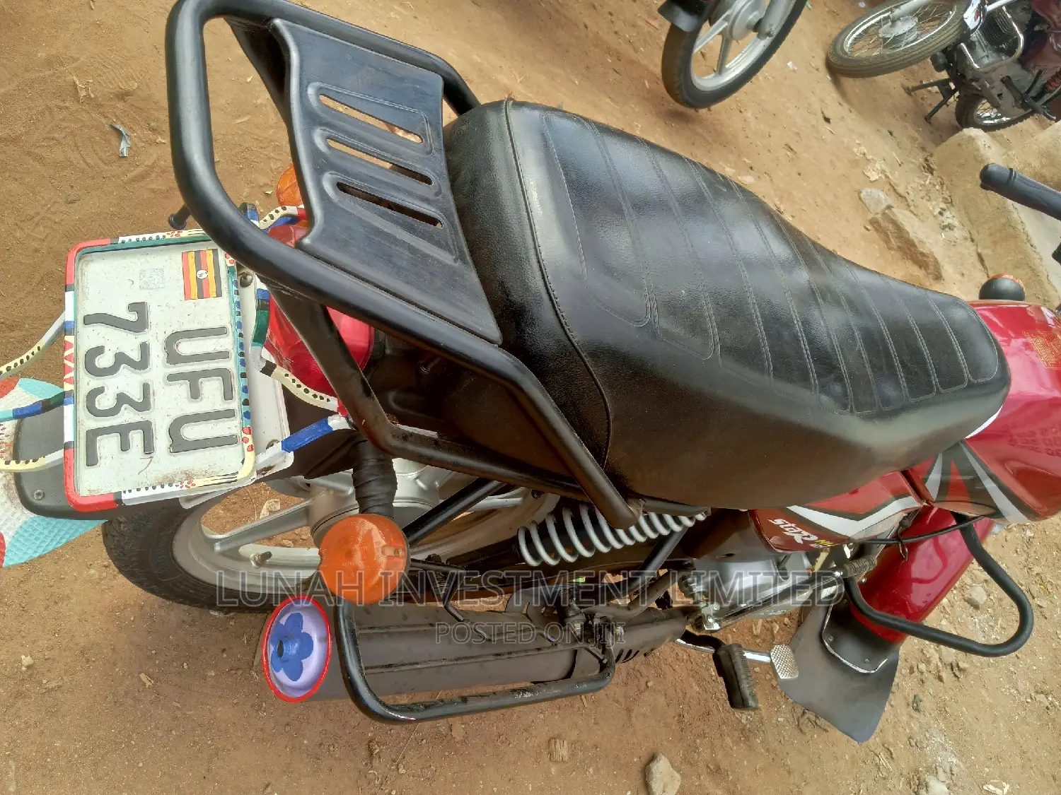 TVS HLX 125 2023 Red