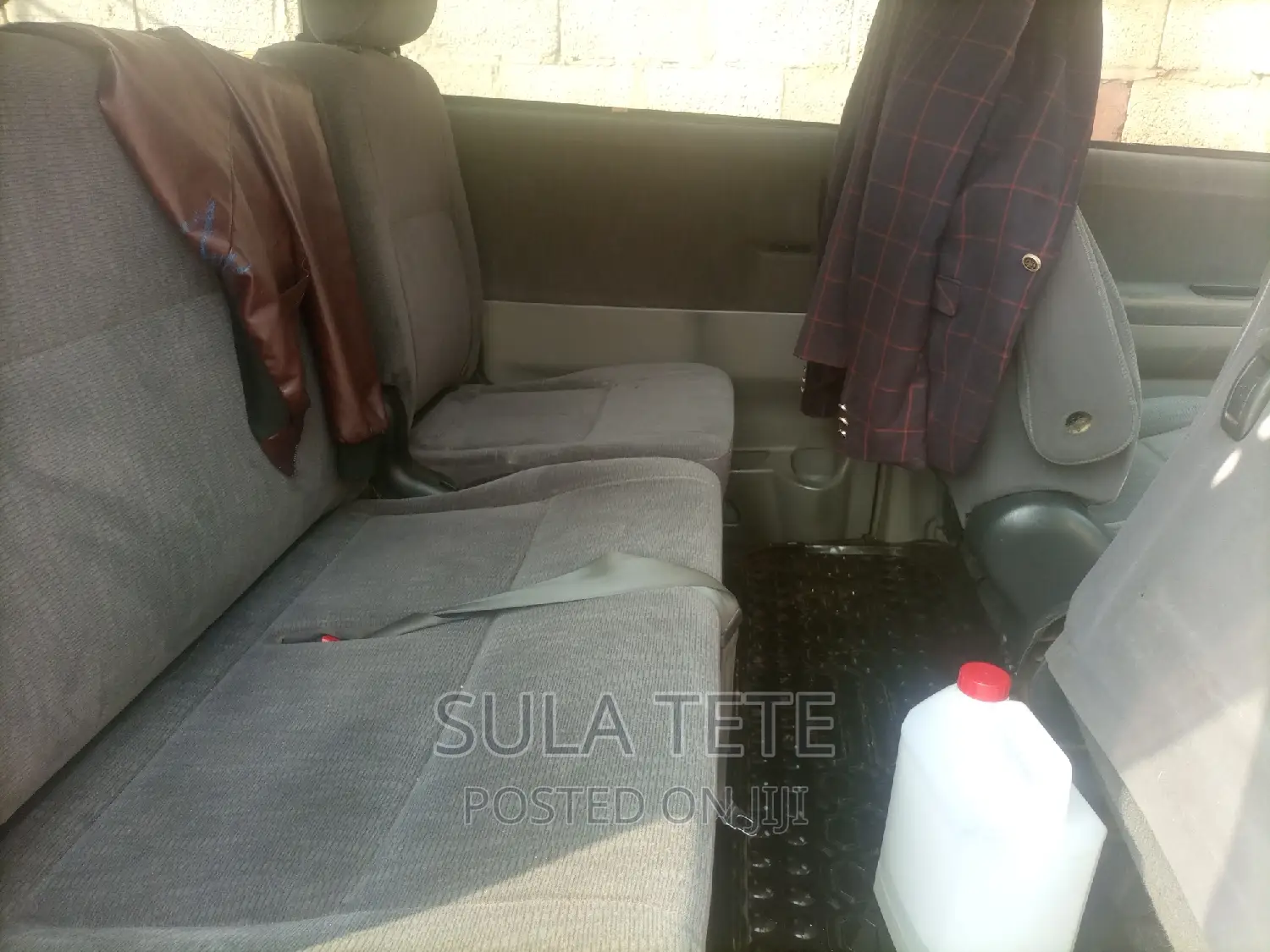 Toyota Noah 2.0 AWD (8 Seater) 2003 Black