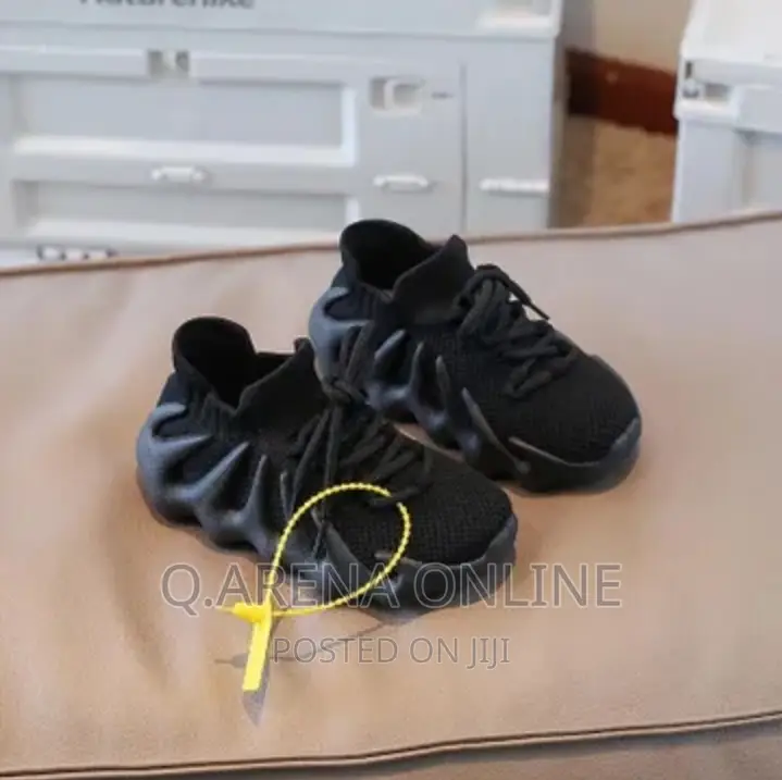 Amazing YEEZY 450 KIDS Shoewear Fashion Sneakers Sizes 25-37