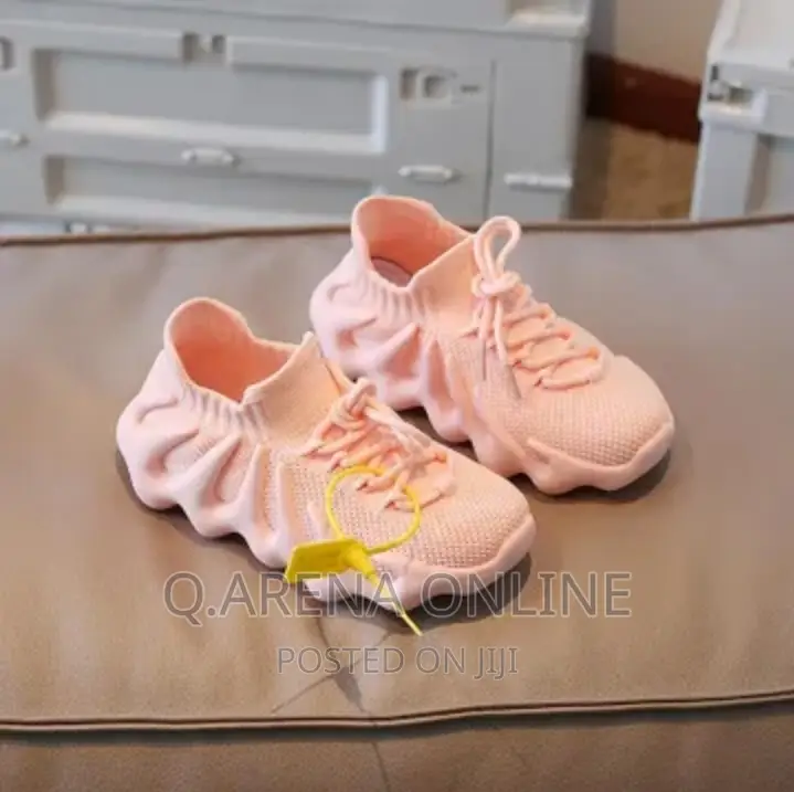 Amazing YEEZY 450 KIDS Shoewear Fashion Sneakers Sizes 25-37