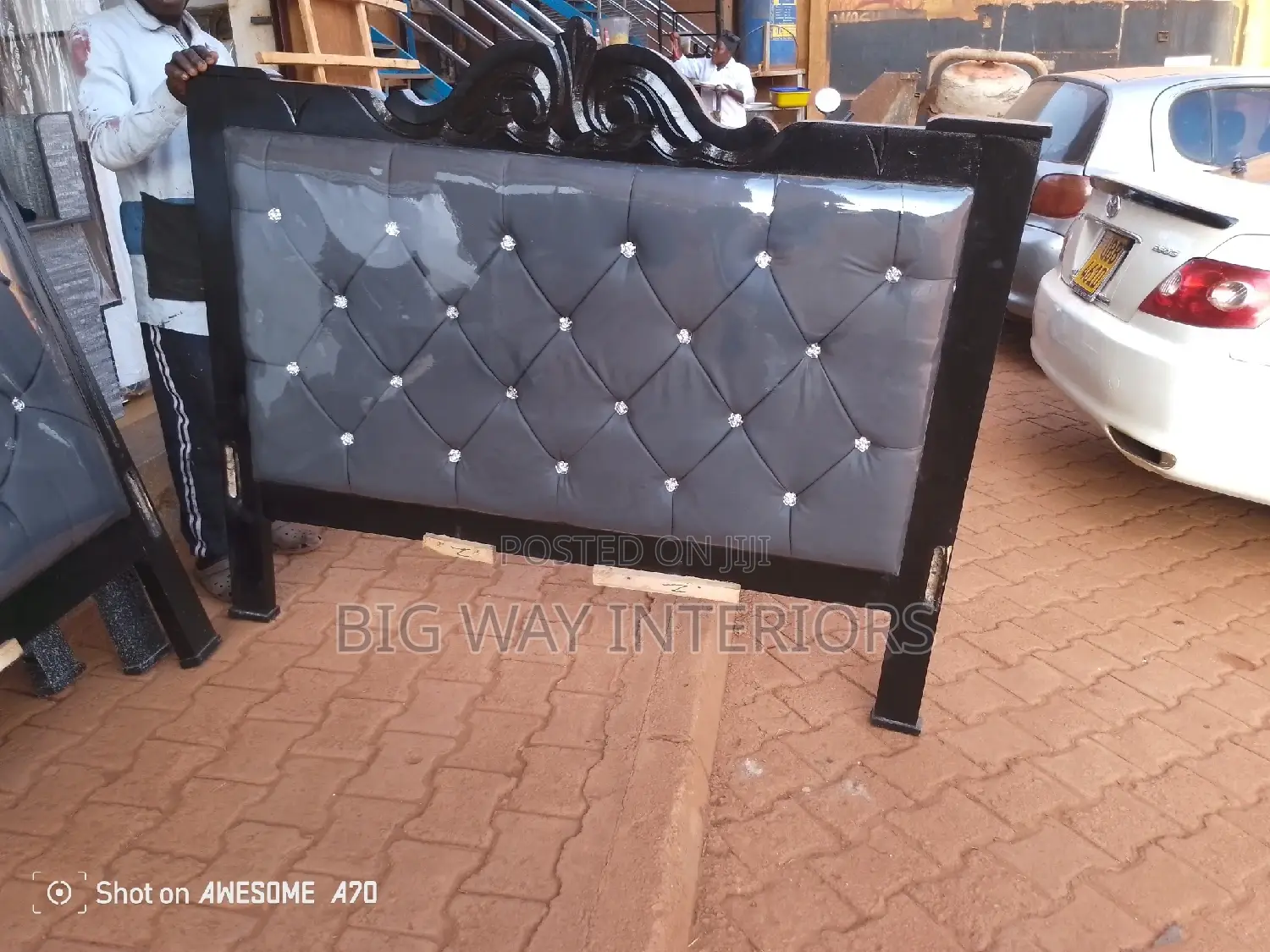 5x6 Gray Leather Bed R2
