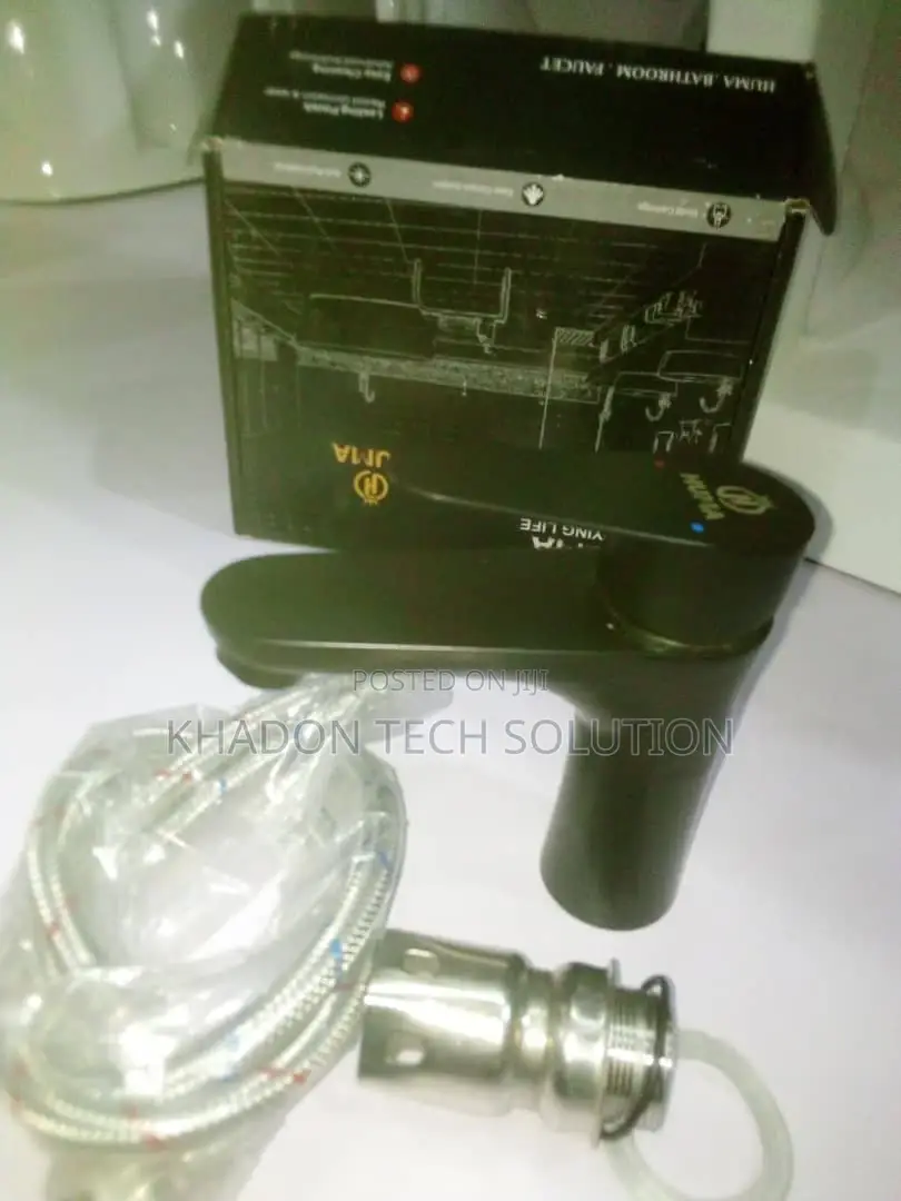 Huma Black Basin Mixer