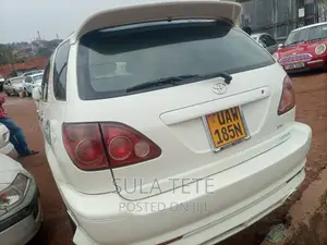 Toyota Harrier 2.2 16V 1999 White
