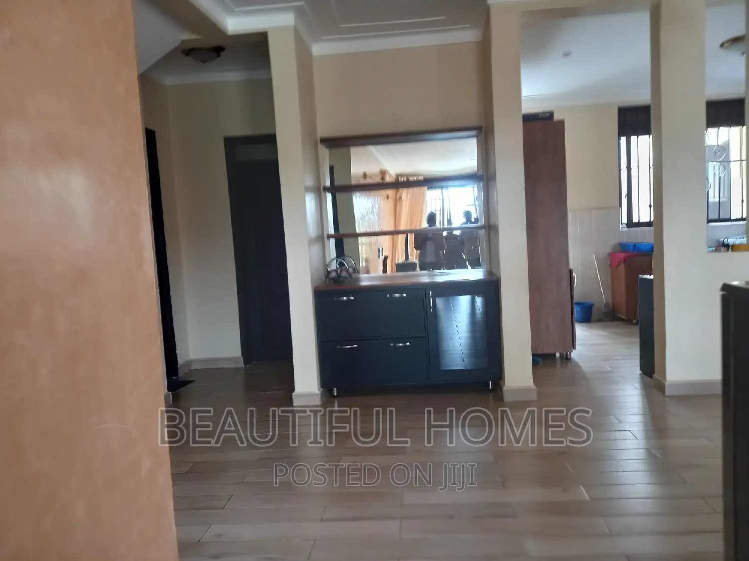 Furnished 6bdrm House in Kiwatule Recreation, Nakawa for sale