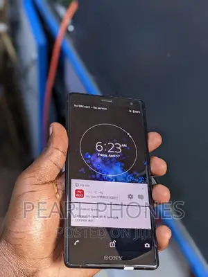 Photo - Sony Xperia XZ2 64 GB Bronze