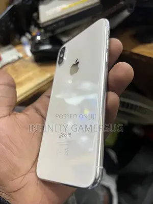 Apple iPhone X 64 GB White