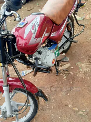 Bajaj CT 110X 2023 Red