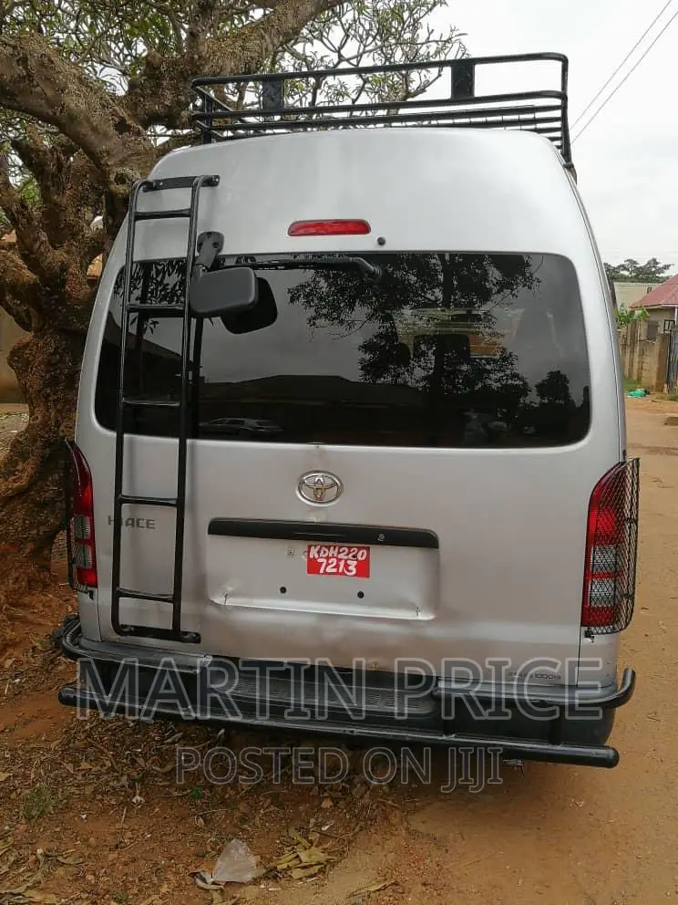 Toyota Hiace Drone High Roof for Hire