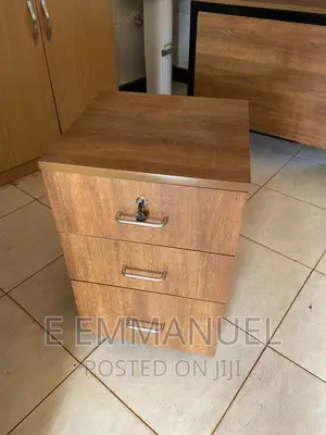 Office Table/ Office Desk/ Office Furniture