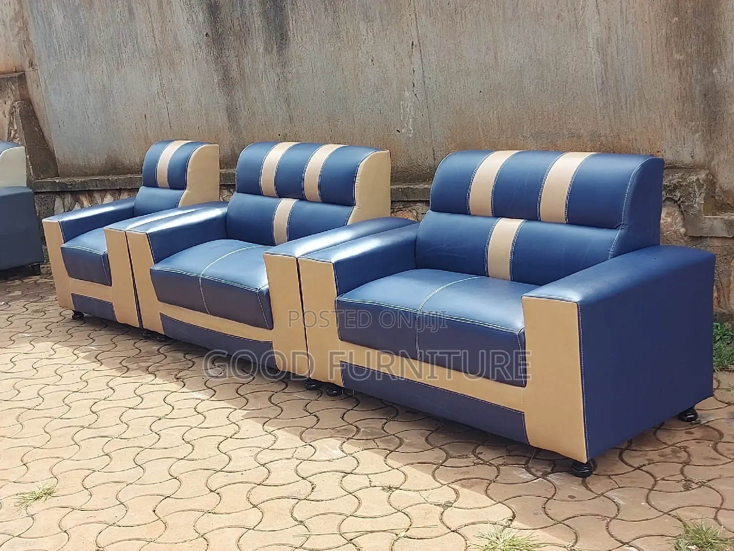 Memorable Five Seaters Sofas