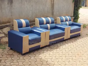 Memorable Five Seaters Sofas