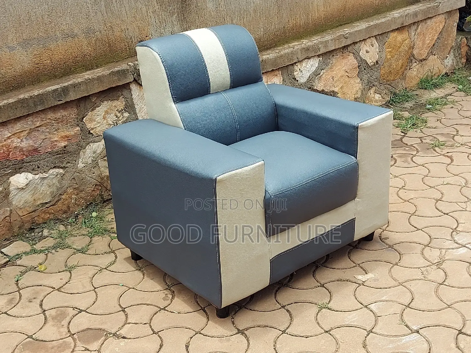 Attractive Single Seater Sofa
