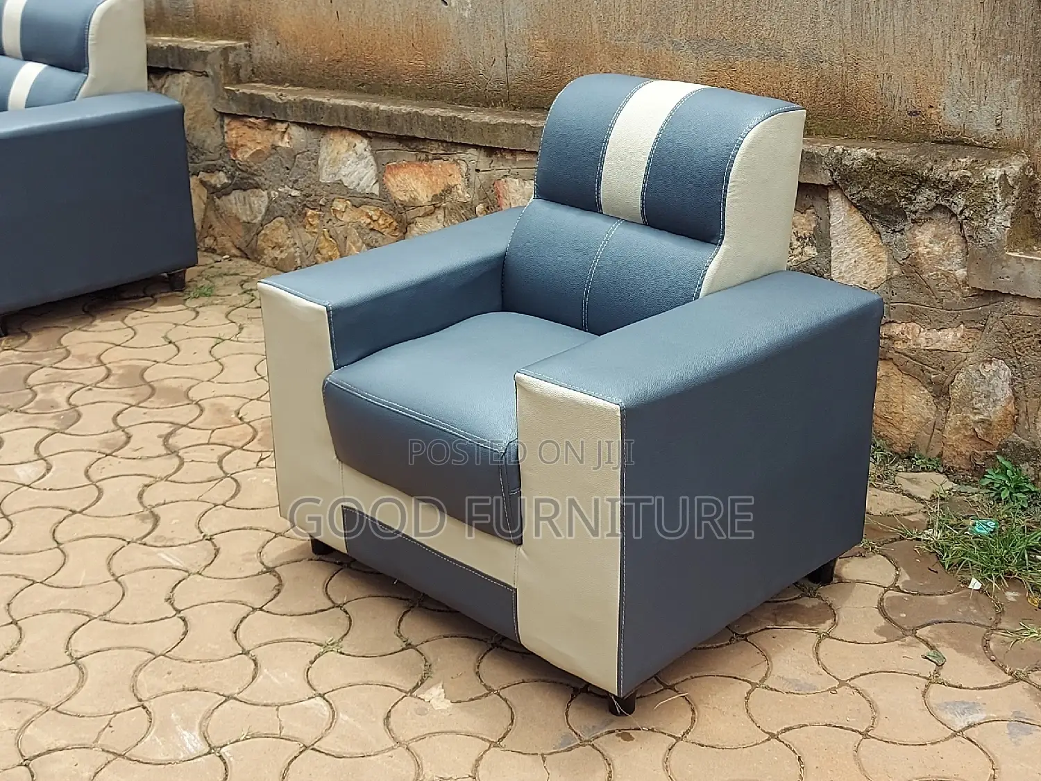 Attractive Single Seater Sofa