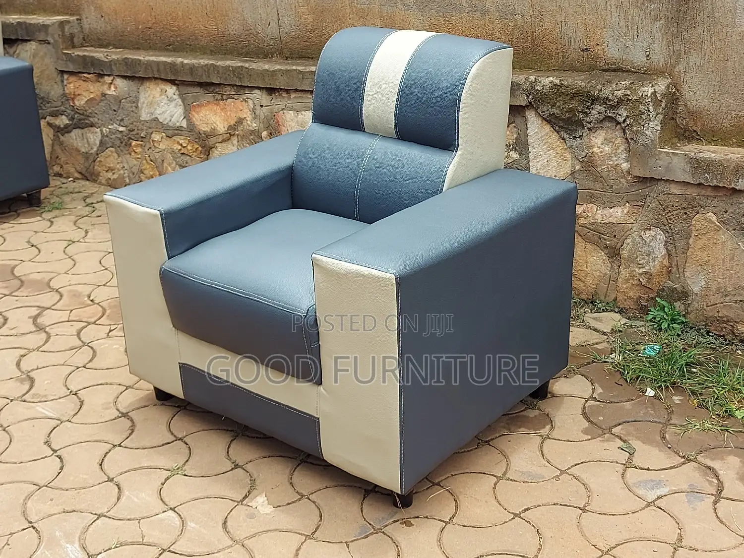Attractive Single Seater Sofa