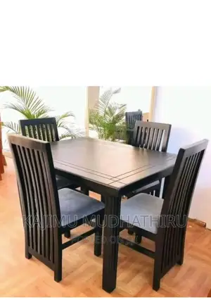 4seater Dinning Table, Mahogany