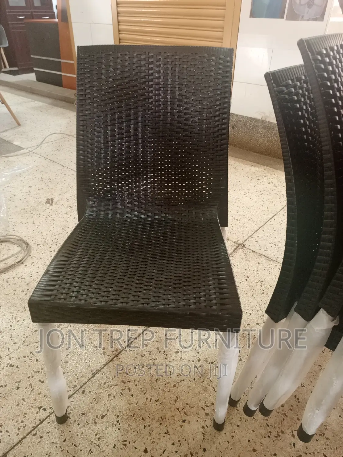 Plastic Restaurant Chair