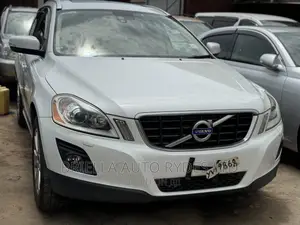 Volvo XC60 2011 White