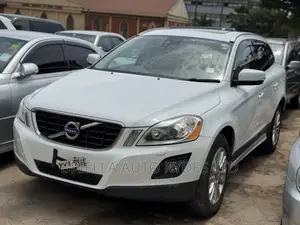 Volvo XC60 2011 White