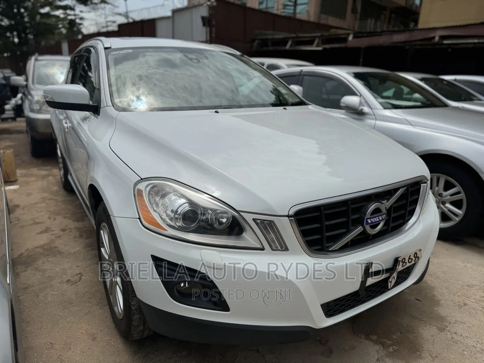 Volvo XC60 2011 White