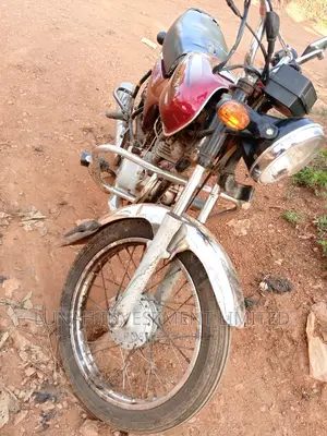 Bajaj Boxer 100 2016 Red