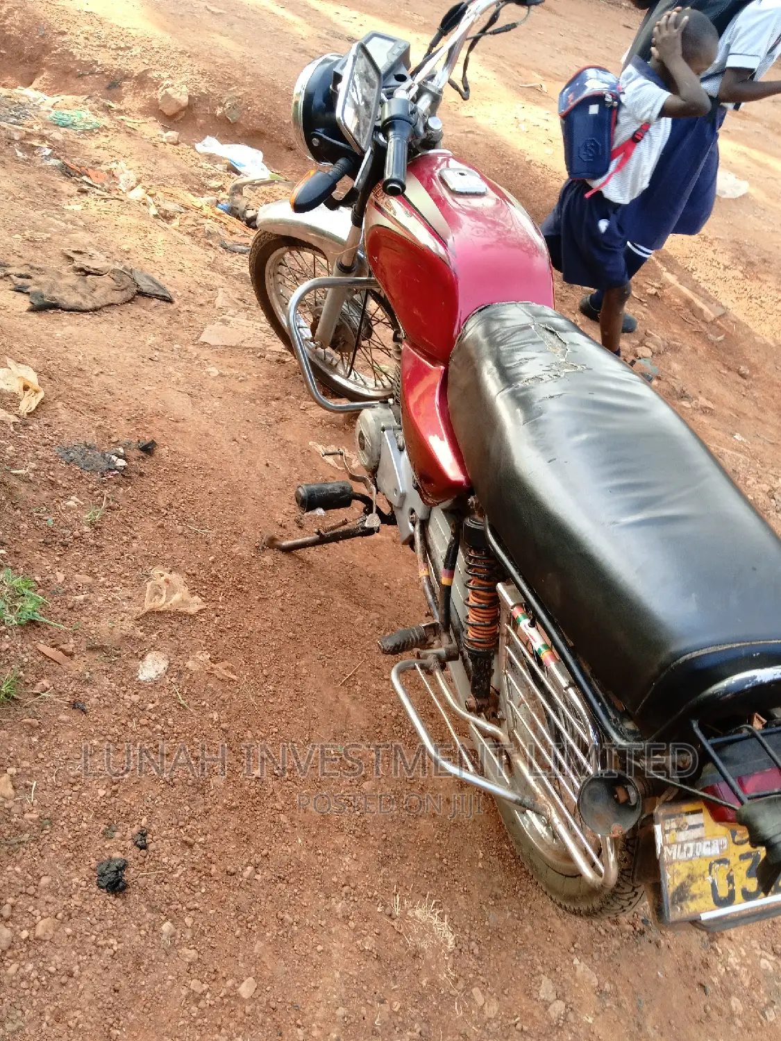 Bajaj Boxer 100 2016 Red