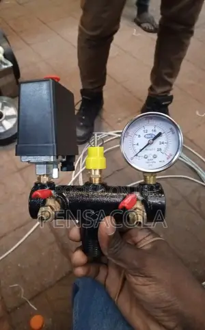 Photo - Compressor Switch and Gauge
