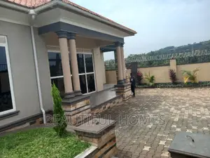Furnished 4bdrm House in Kitende, Ssabagabo-Makindye for sale