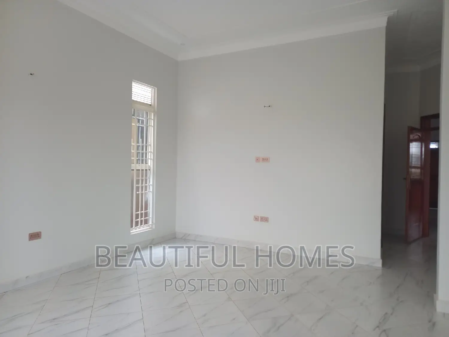 Furnished 4bdrm Bungalow in Kitende Sekiwungu, Ssabagabo-Makindye