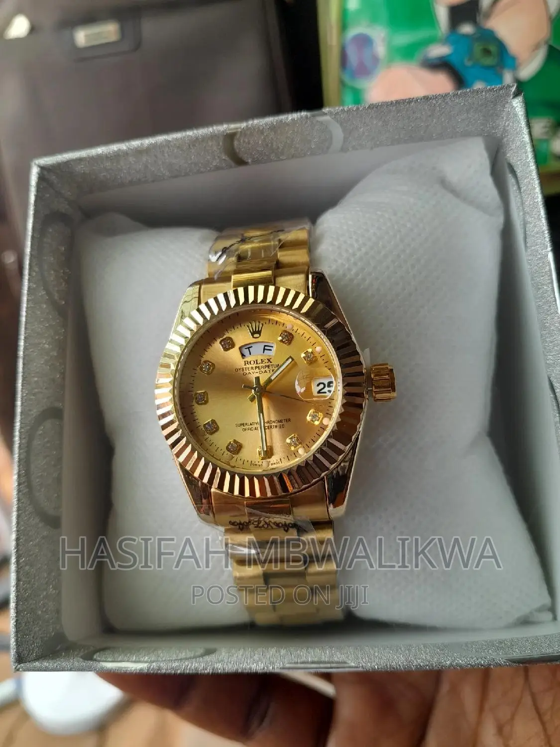 Golden Rolex Ladies Watch With a Gift Box