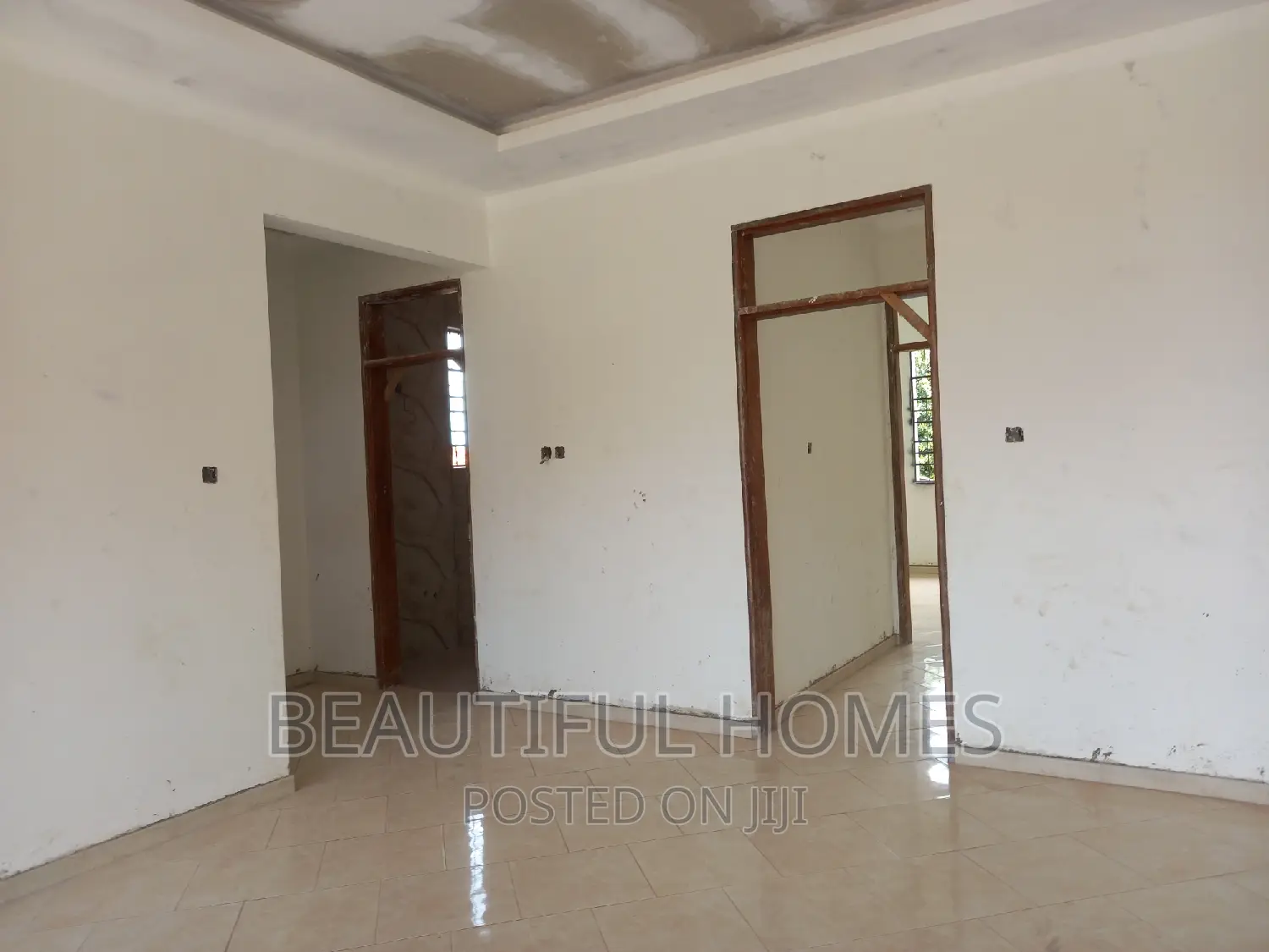 Furnished 5bdrm Mansion in Kitende, Ssabagabo-Makindye for sale