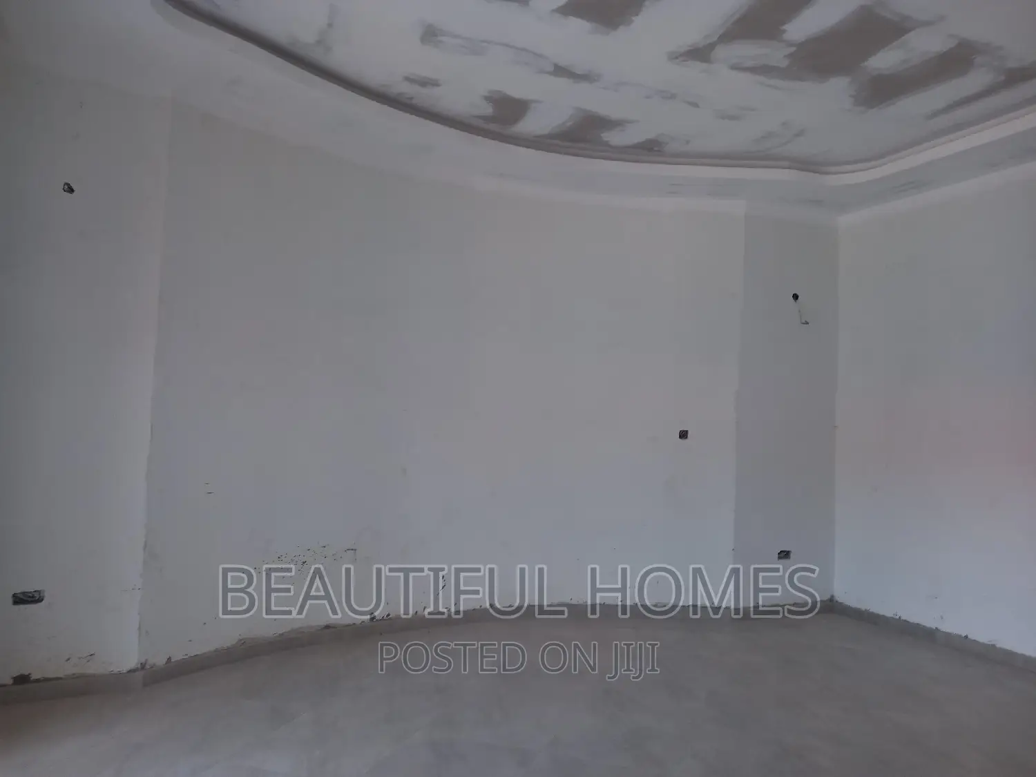 Furnished 5bdrm Mansion in Kitende, Ssabagabo-Makindye for sale
