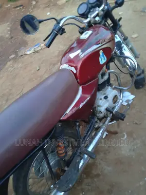 Bajaj Boxer 2023 Red