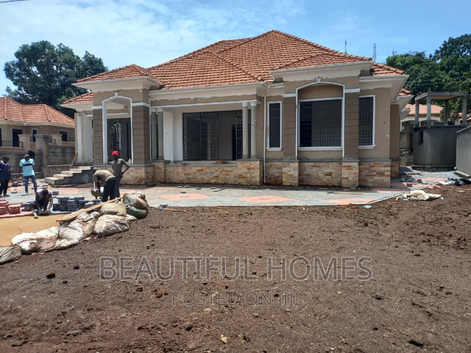 Furnished 5bdrm House in Bwebajja, Ssisa for sale