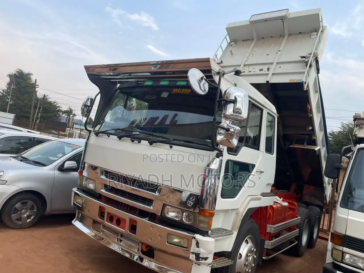 Fuso 10tyres 8dc11