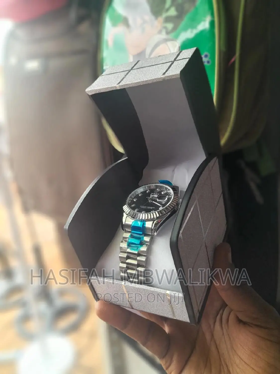 Silver Rolex Men's Watch With a Gift Box