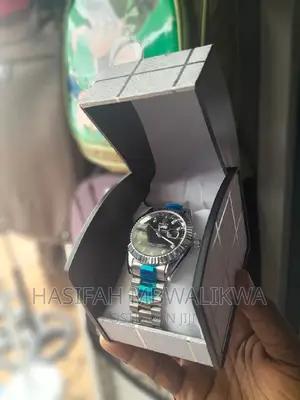 Silver Rolex Men's Watch With a Gift Box