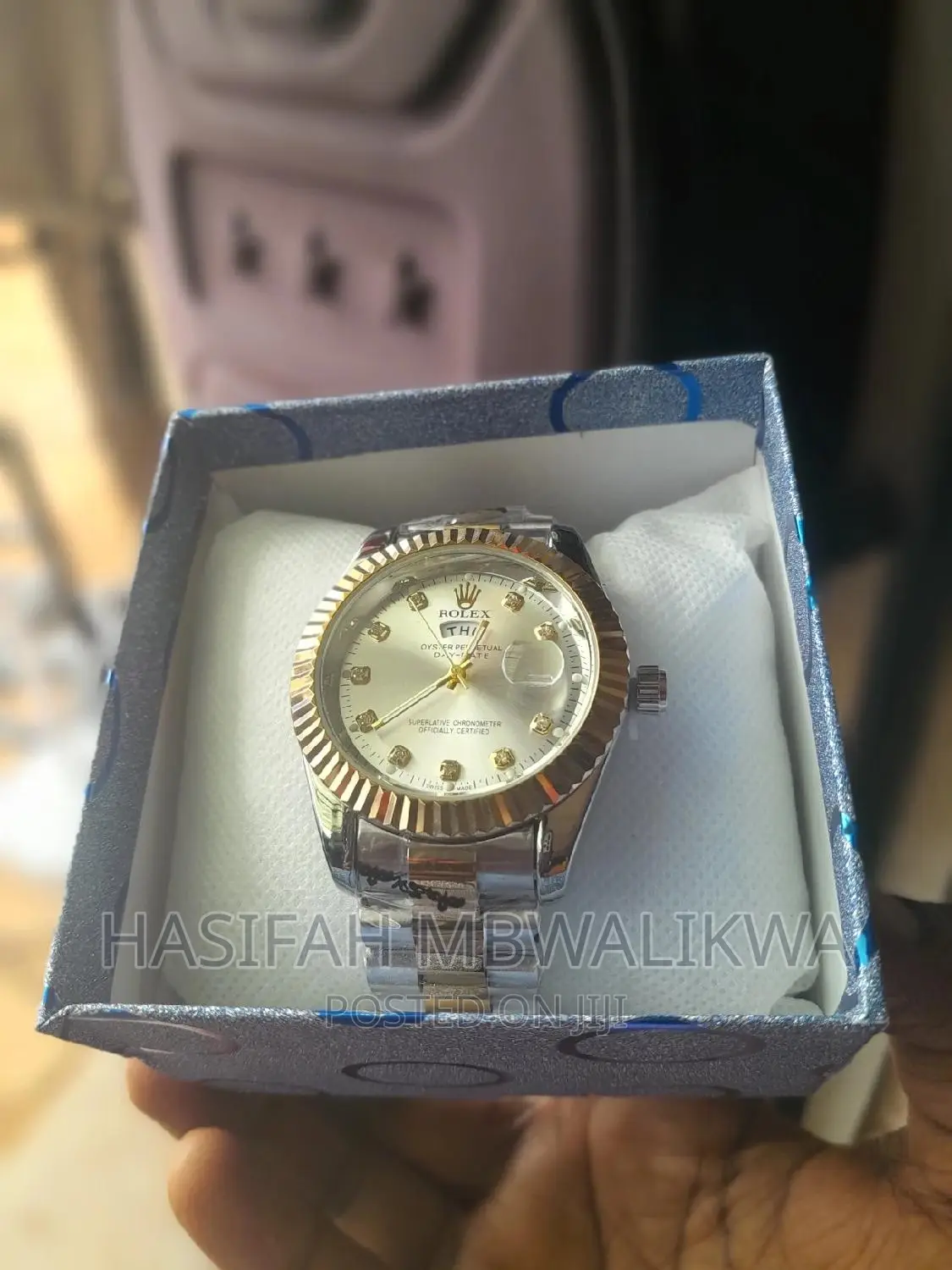 Silver-Gold Plated Men's Watch With a Gift Box