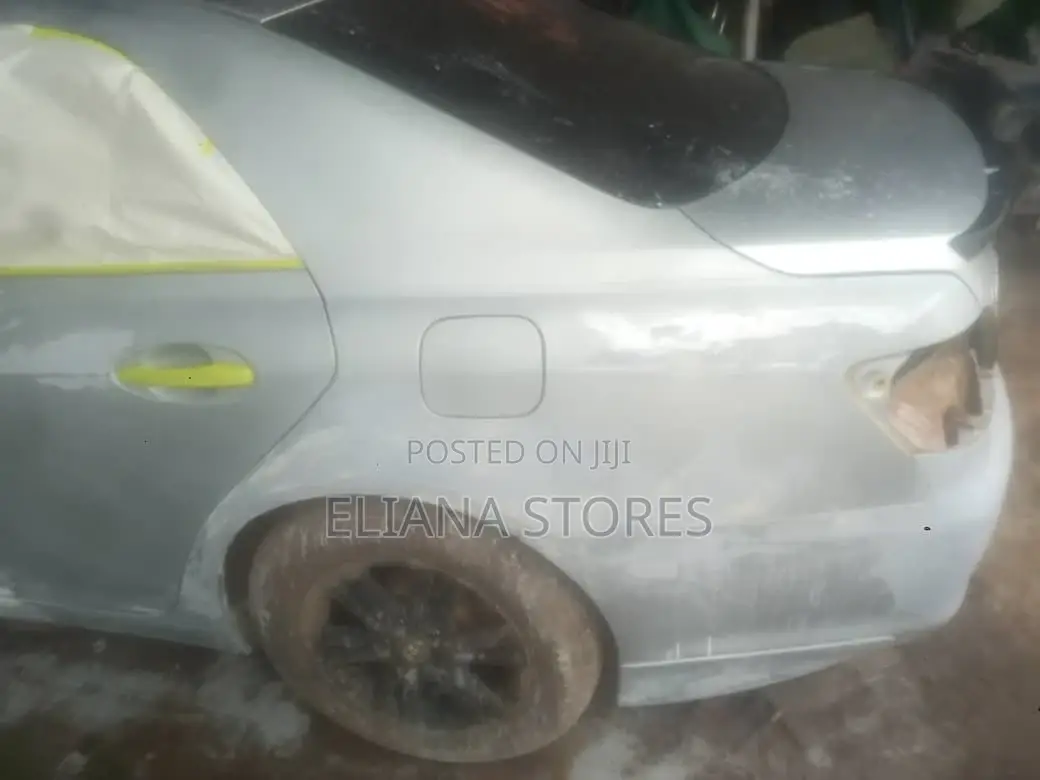 The Spray of the Car and It's Beauty