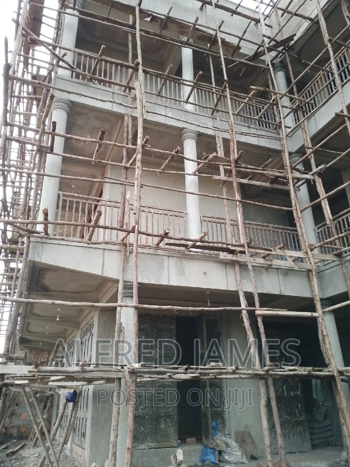 Top Ring for Pillars