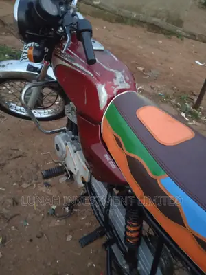 Bajaj Boxer 2023 Red