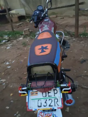 Bajaj Boxer 2023 Red
