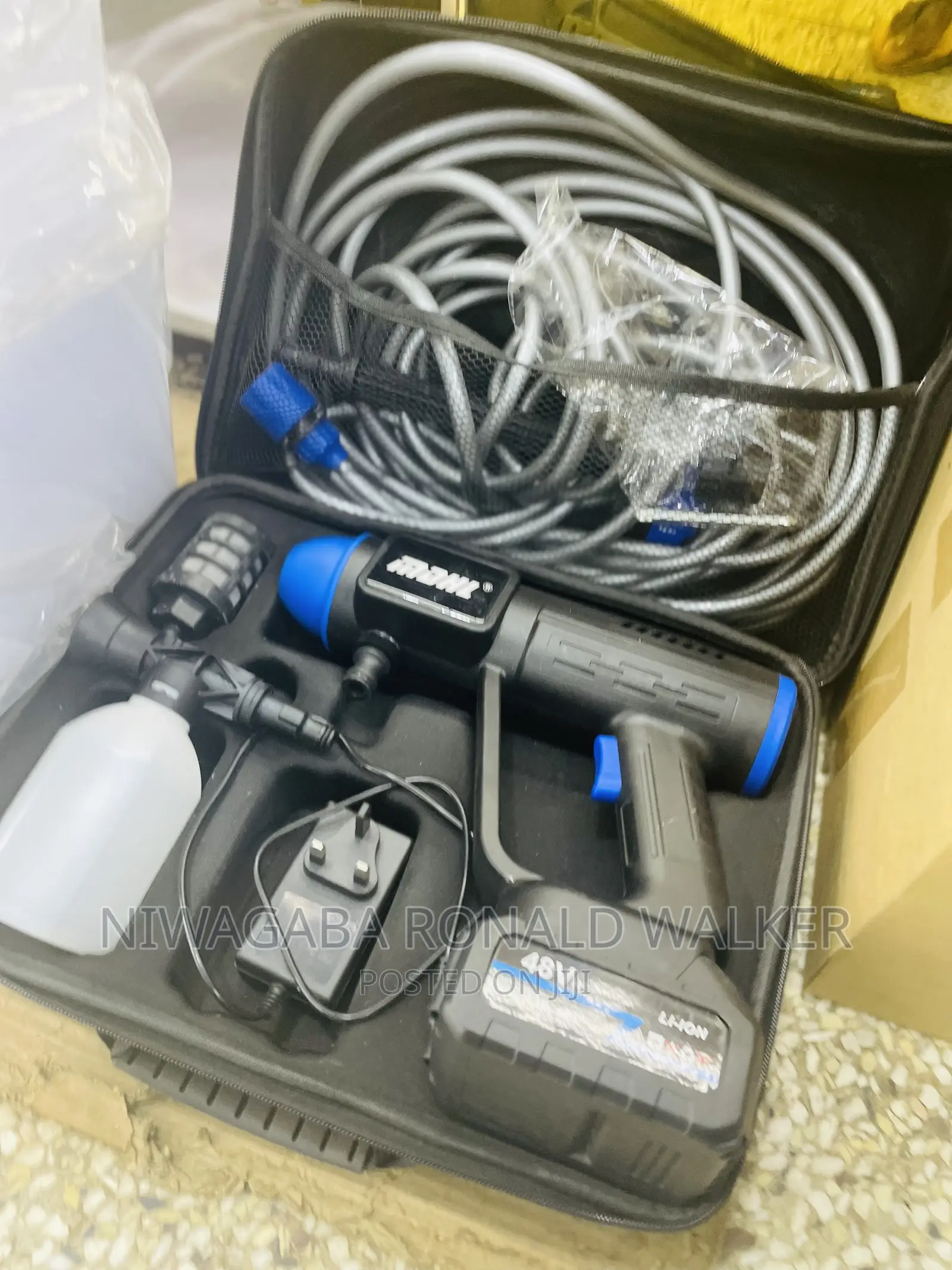Cordless Touch Pressure Car Washer