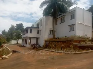 5bdrm Duplex in Fs Properties Ltd, Central Division for rent