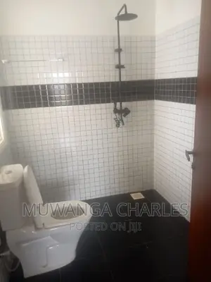 5bdrm Duplex in Fs Properties Ltd, Central Division for rent