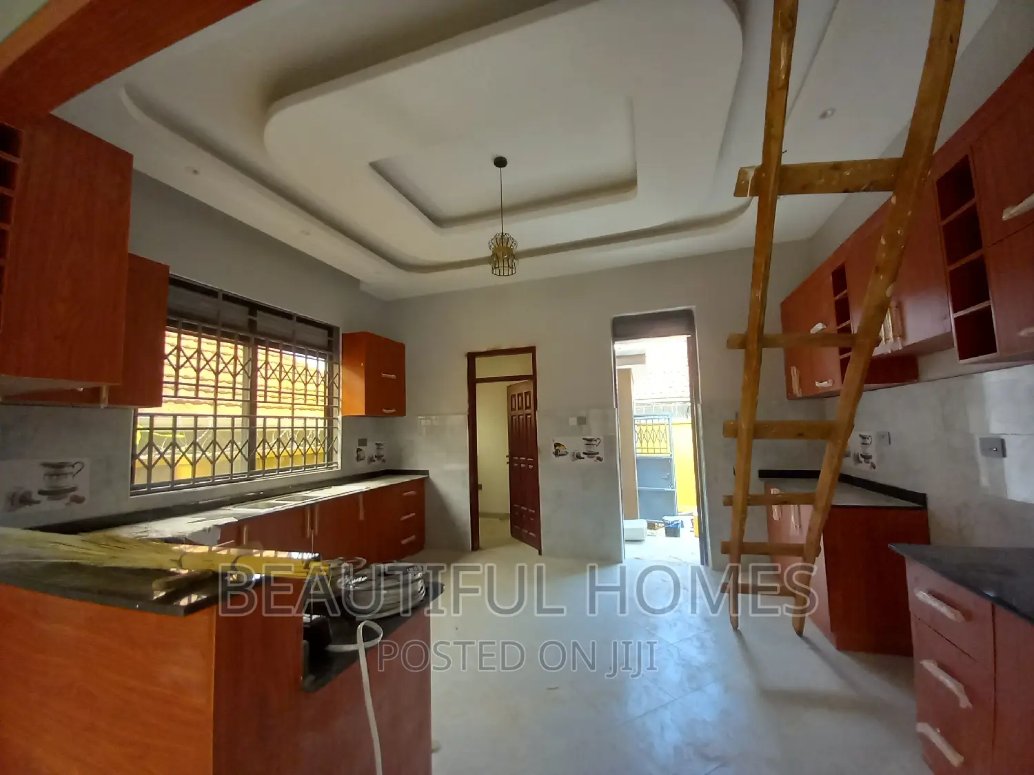 Furnished 5bdrm House in Bwebajja Akright, Central Division for sale