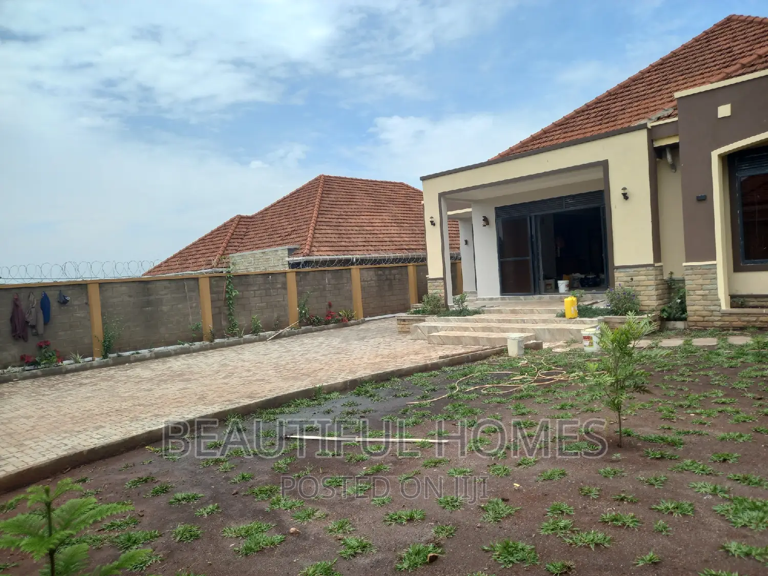 Furnished 5bdrm Bungalow in Bwebajja, Central Division for sale